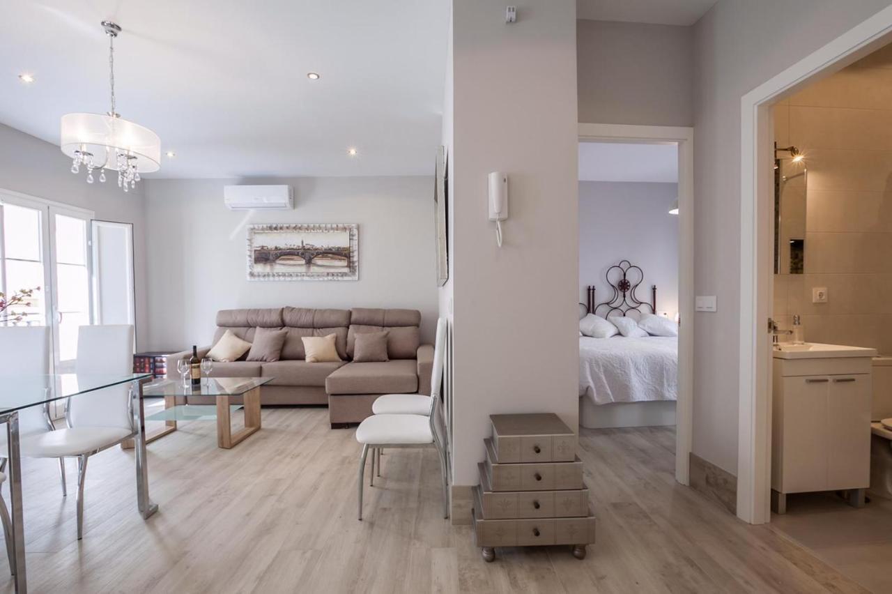 Atico Duplex Gran Terraza ↑ Calidades 2 Hab 2Banos Leilighet Sevilla Eksteriør bilde